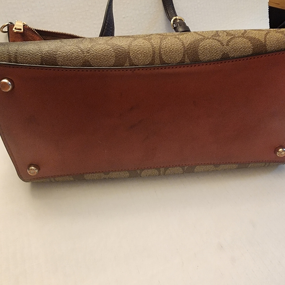 Coach purse - Picture 8 of 14